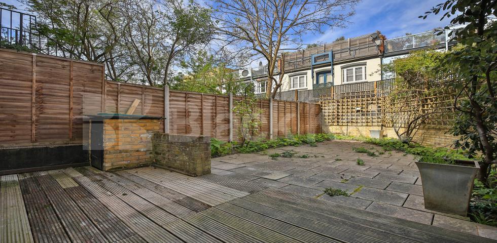 Spacious modern one bed garden flat within mins to tube & shops Marlborough Road, Upper Holloway